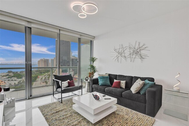 Building Photo - 888 Biscayne Blvd