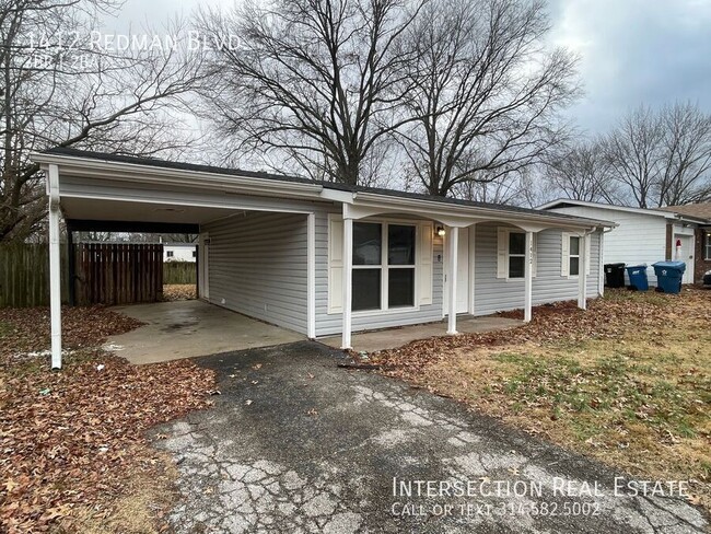 Building Photo - Recently Renovated 3Bed/1.5Bath with Washe...