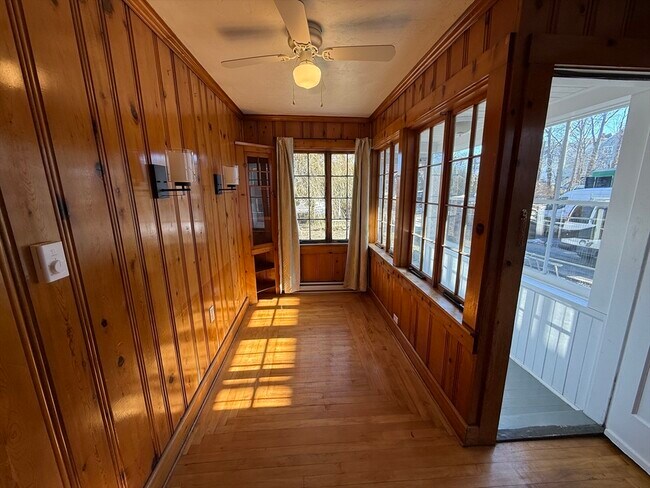 Building Photo - 9 Chilton St