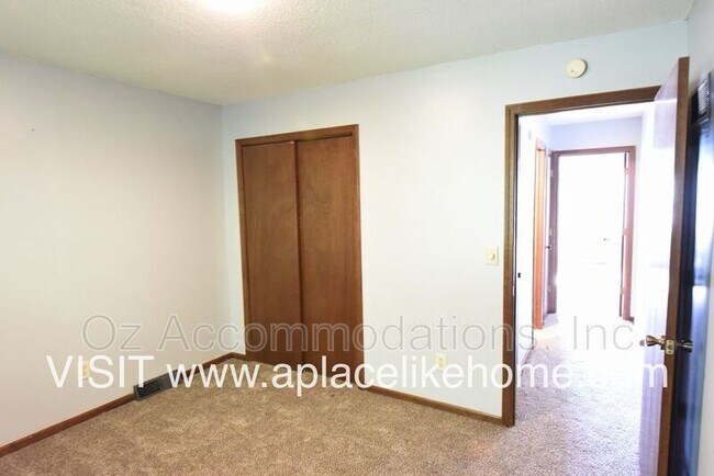 Building Photo - 8608 55th Terrace