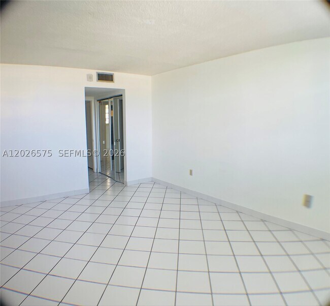 Building Photo - 12590 NE 16th Ave