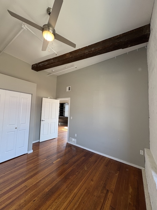 Building Photo - 116 N 5th St