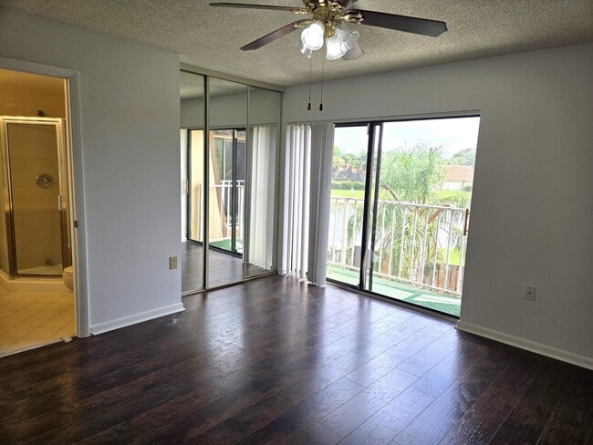 Building Photo - 573 Green Springs Pl