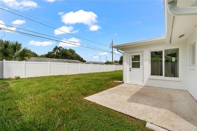 Building Photo - 1468 Sandy Ln