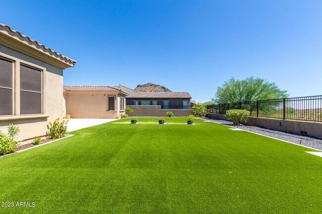 Building Photo - Gorgeous 5 bed 4.5 bath single level home in Scottsdale