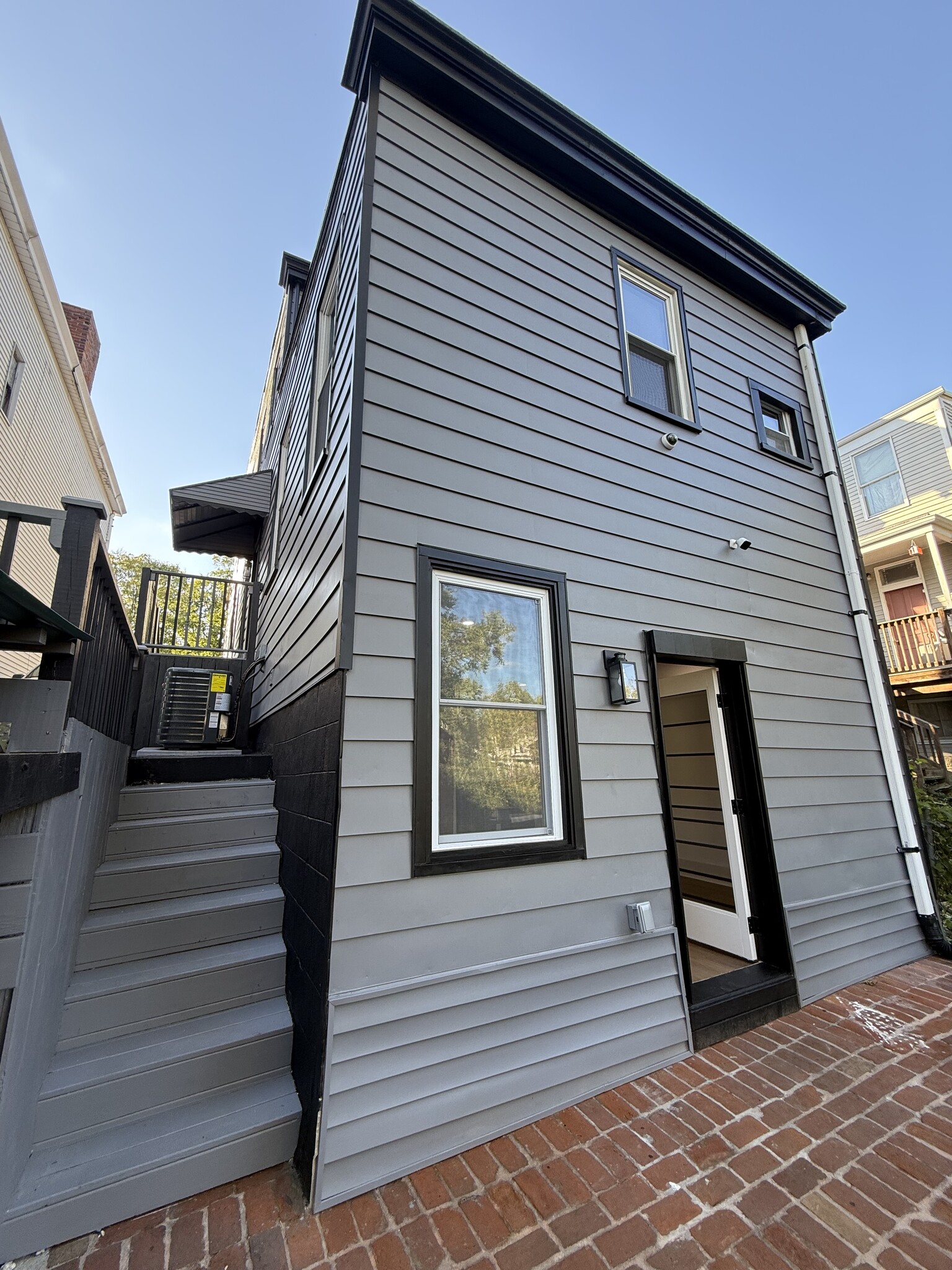 BACK SIDE HOUSE - 924 McPherson Ave