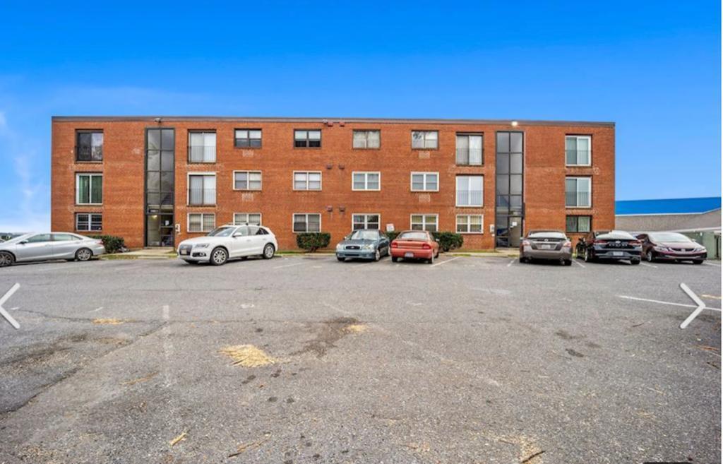 Building Photo - 3415 5th St SE