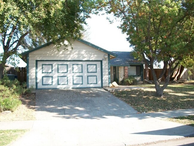 Building Photo - 3250 Austin Ave