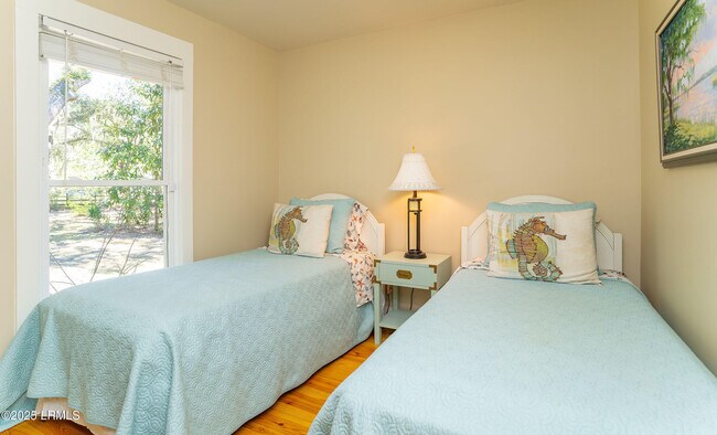 Building Photo - 80 Sea Pines Dr