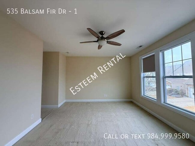 Building Photo - 535 Balsam Fir Dr