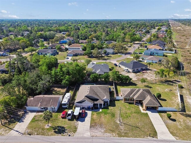 Building Photo - 13046 Linden Dr