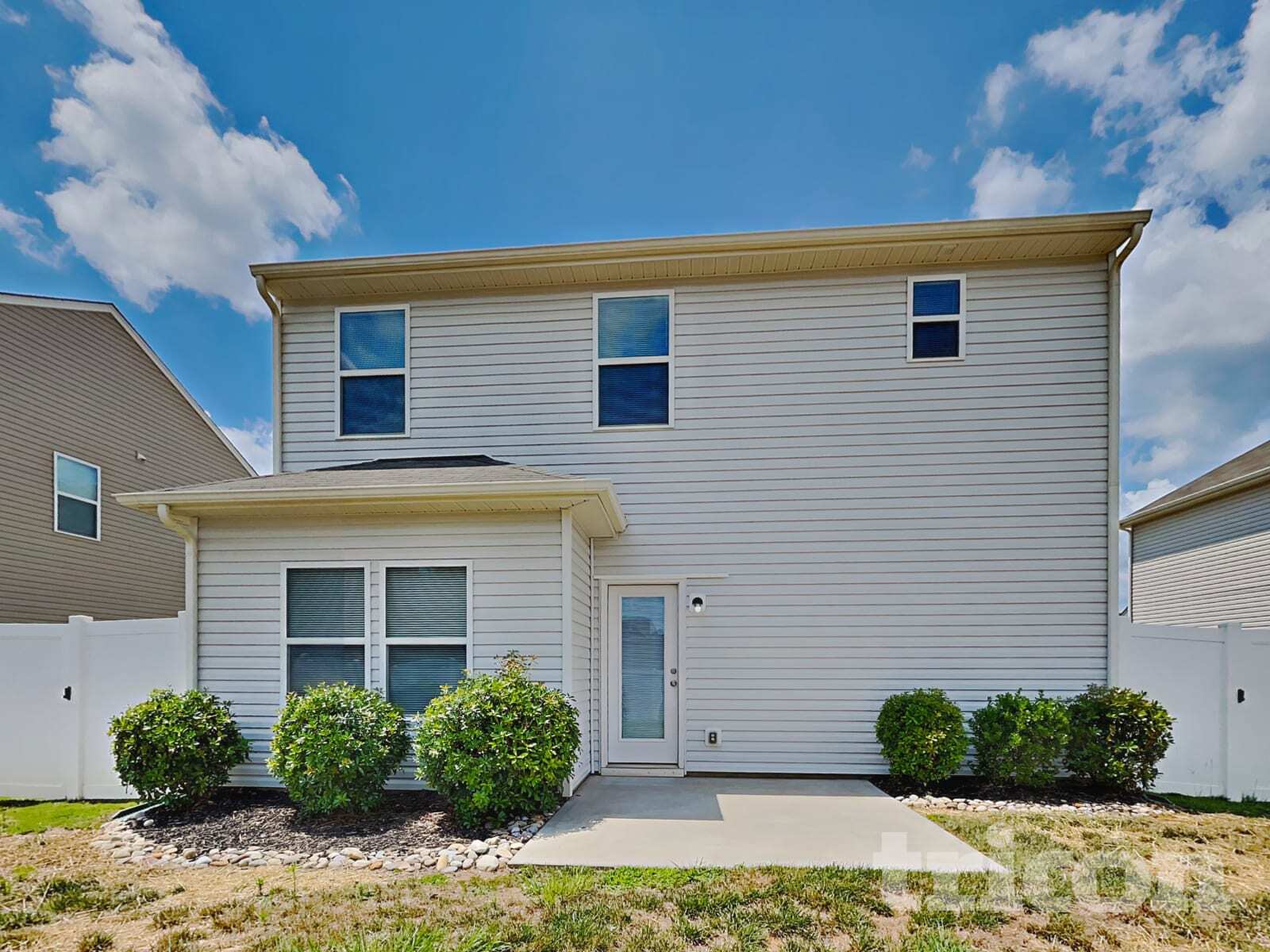 Building Photo - 176 Hidden Lakes Rd