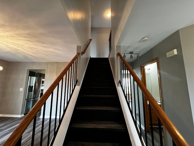 Building Photo - 443 Rachel Cir