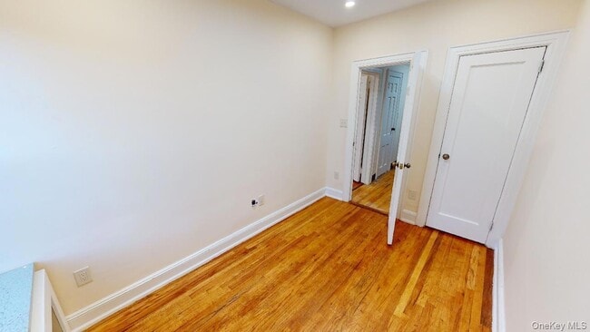 Building Photo - 90-09 68th Ave