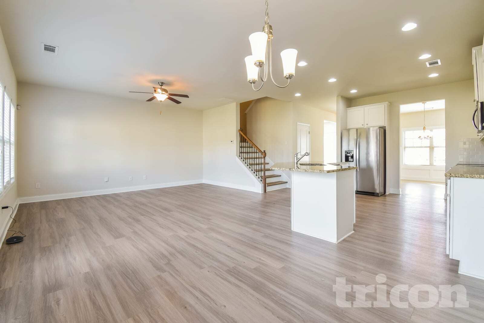 Building Photo - 4282 Bella View Dr