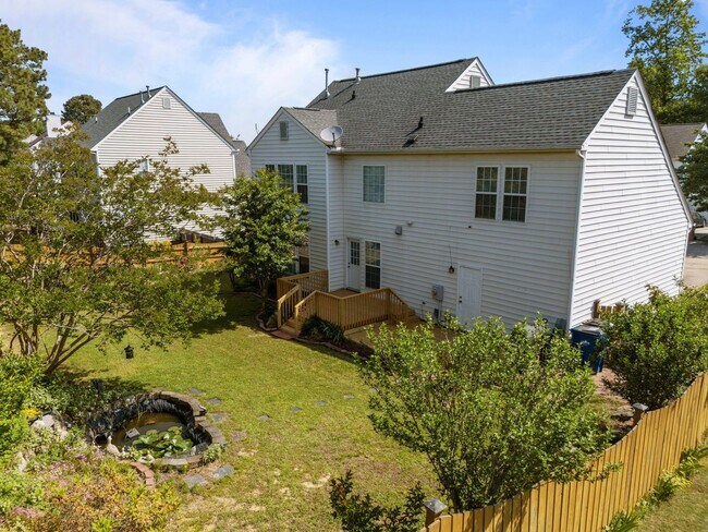 Building Photo - Spacious 3-Bedroom Home with Bonus Room and Community Perks