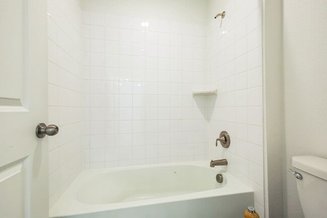 Building Photo - 541 Byrd Aly