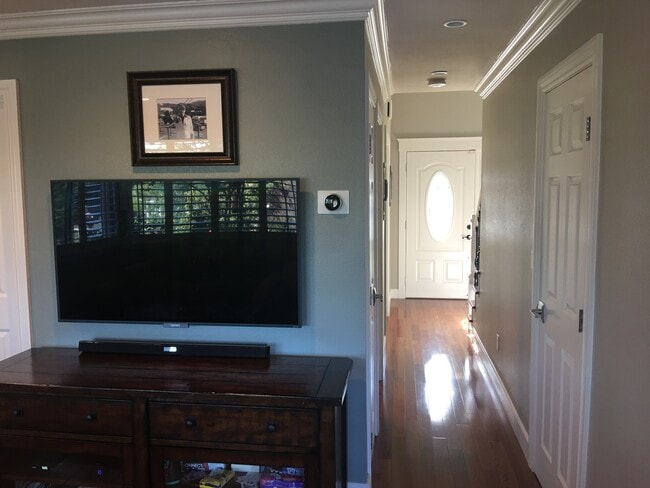 Building Photo - 5841 Charter Oaks Dr