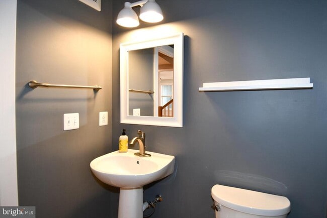 Building Photo - 2305 Main Line Blvd