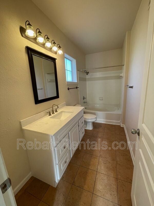 Building Photo - 8290 Gate Pkwy W