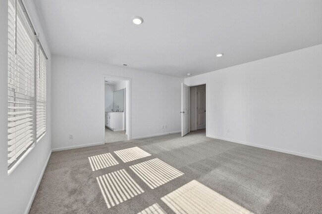 Building Photo - 489 Cremini Lp SE