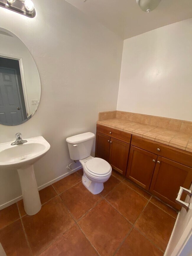 Building Photo - 11115 Cactus Valley Dr