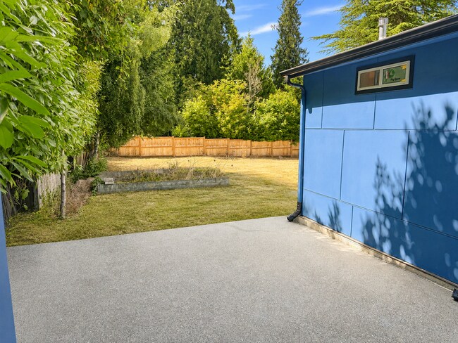 Building Photo - 8630 242nd St SW