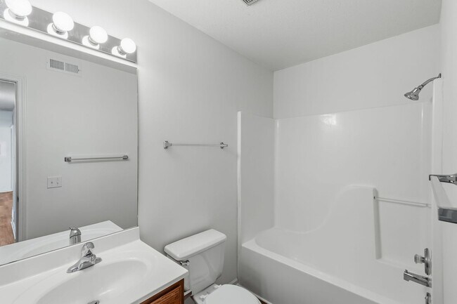 Building Photo - 5000-5002 Carrie Ridge Dr.