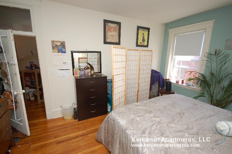 Building Photo - 1334 Commonwealth Ave