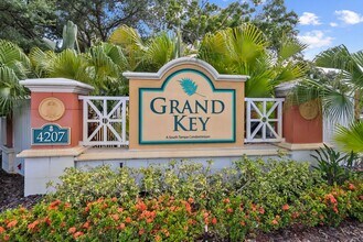Building Photo - 4207 S Dale Mabry Hwy