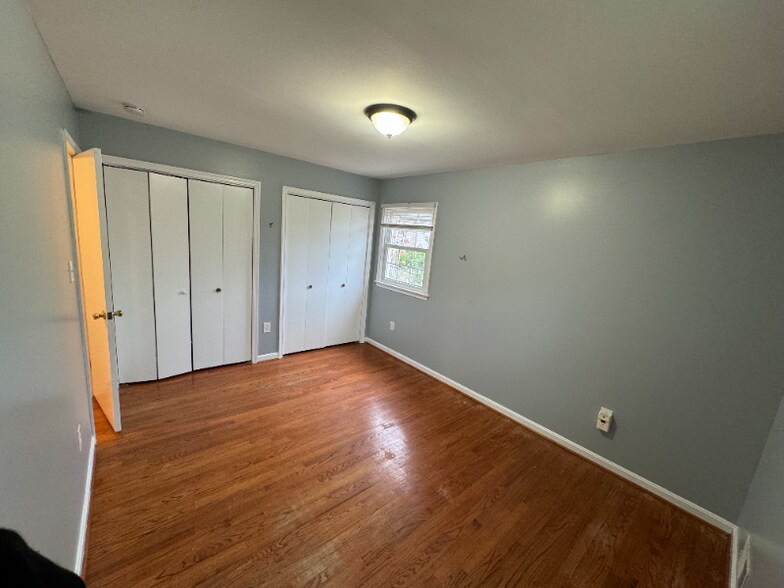 Building Photo - 3405 Glen Ave