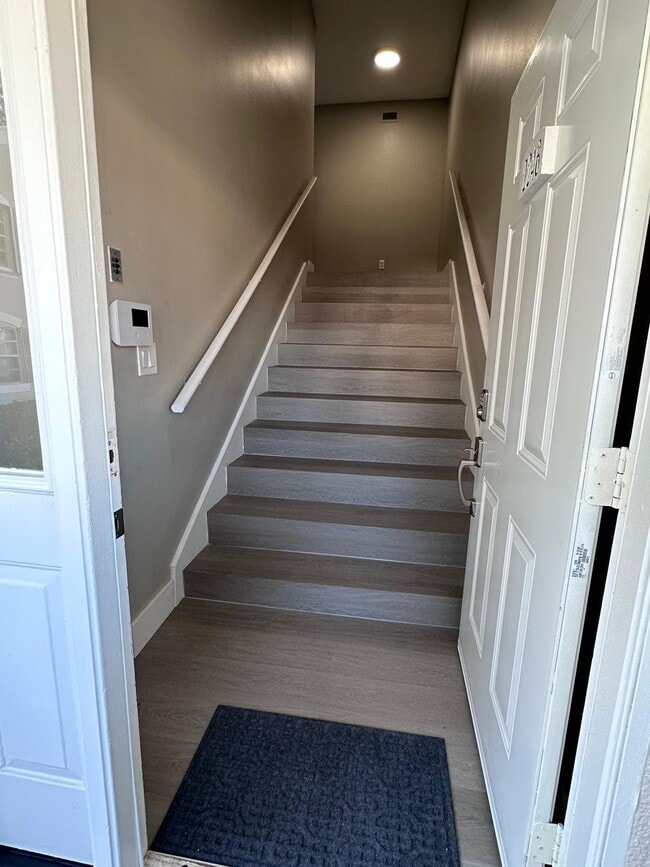 Building Photo - 2246 SE 27th Dr