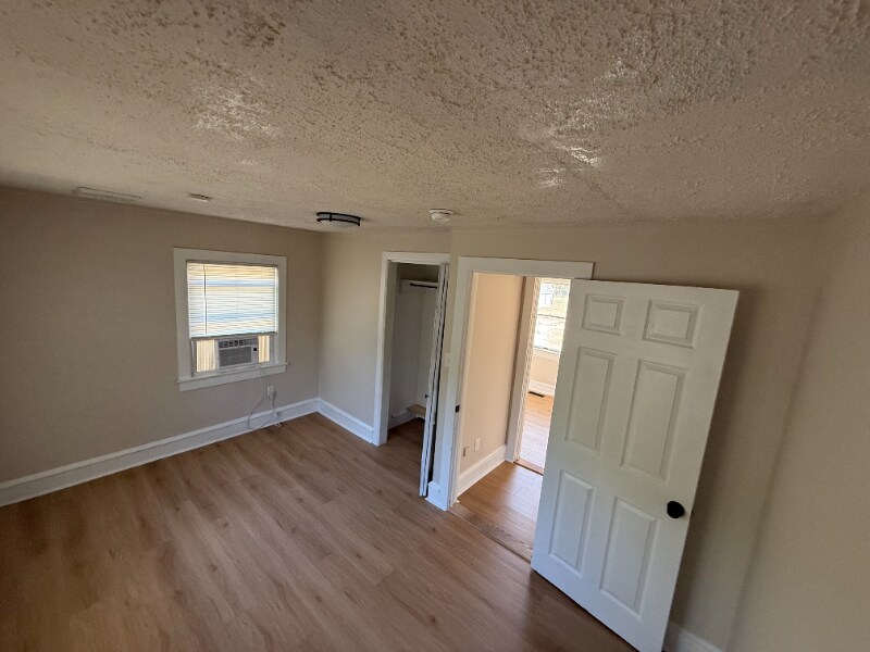 Building Photo - 601 N Orchard Rd