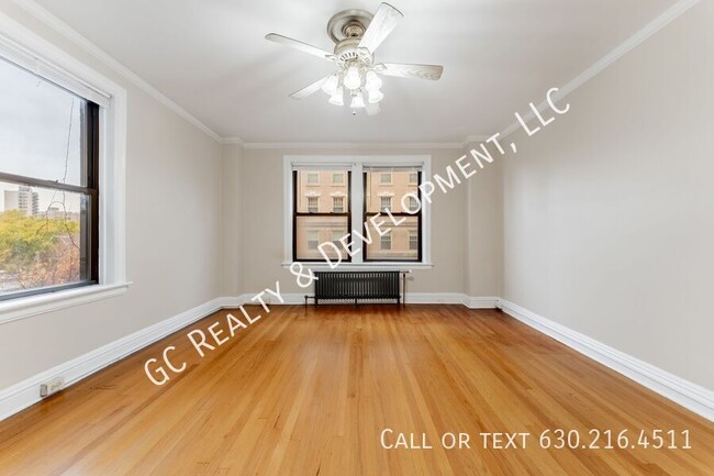 Building Photo - *** SPACIOUS 1 BED IN PRIME HYDE PARK - DO...