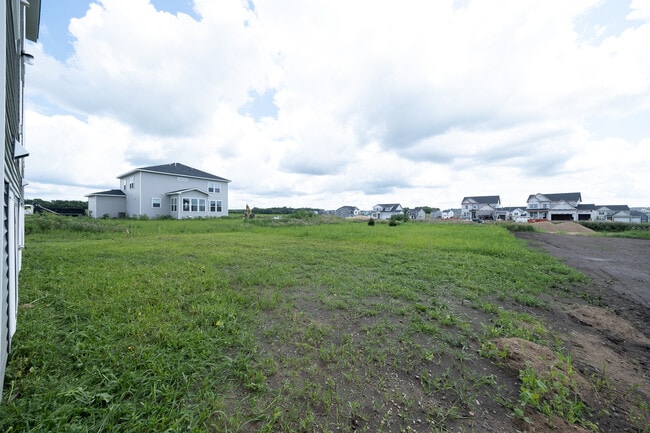 Building Photo - 10445 Duval Rd