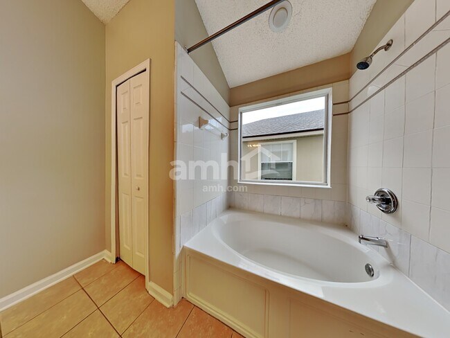 Building Photo - 1860 Enterprise Ave