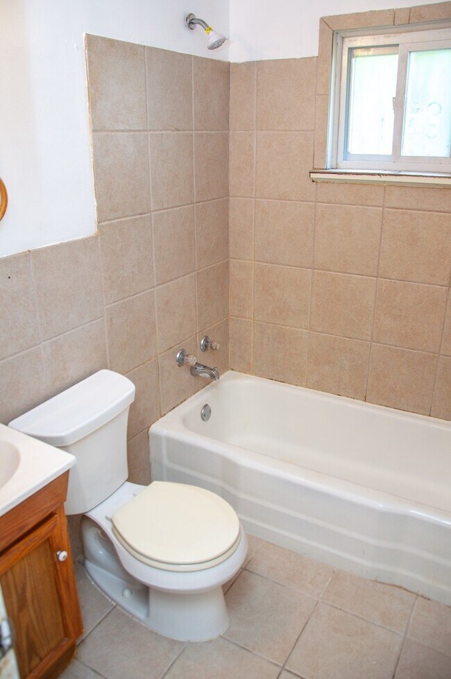 Building Photo - 444 Maryland Ave