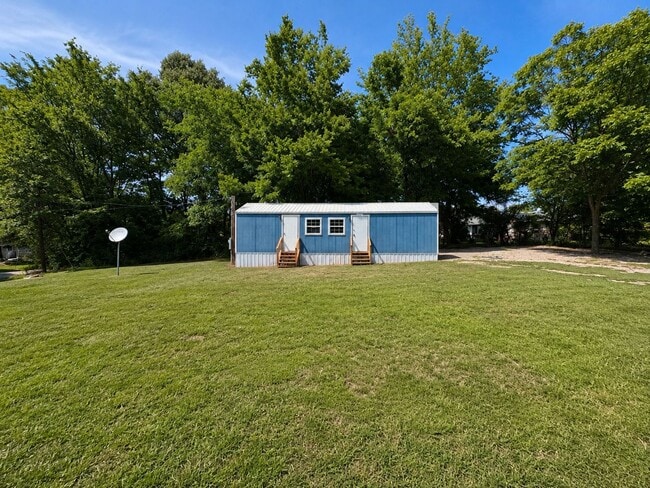 Building Photo - 1 Bed/ 1 Bath Tiny Home in Newark!