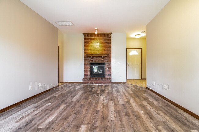 Building Photo - 4009 Western Heights Ave