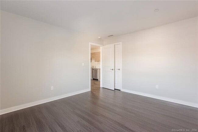 Building Photo - 49 Taylor Ave