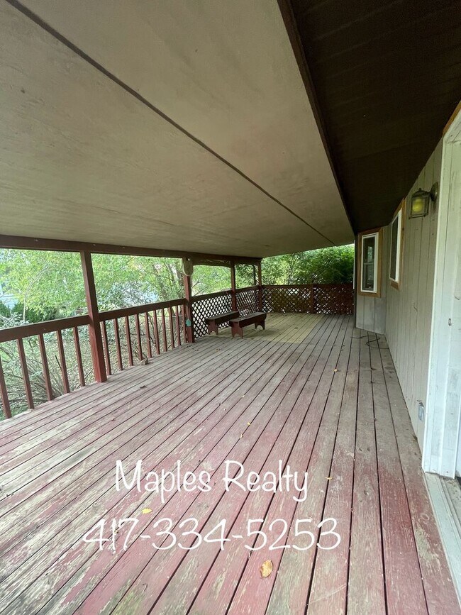 Building Photo - NEW LISTING 3 Bedroom, 2 Bath Home in Rockaway Beach, MO