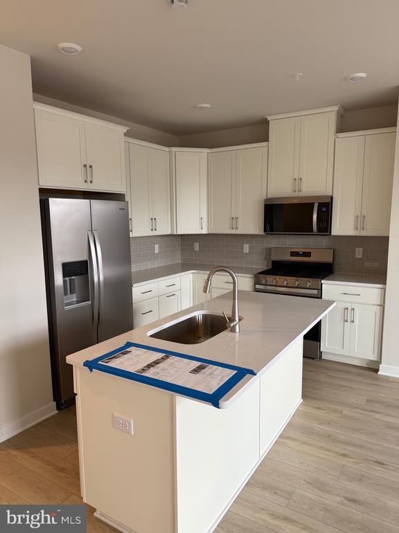 Building Photo - 115 Abramo Victor Dr