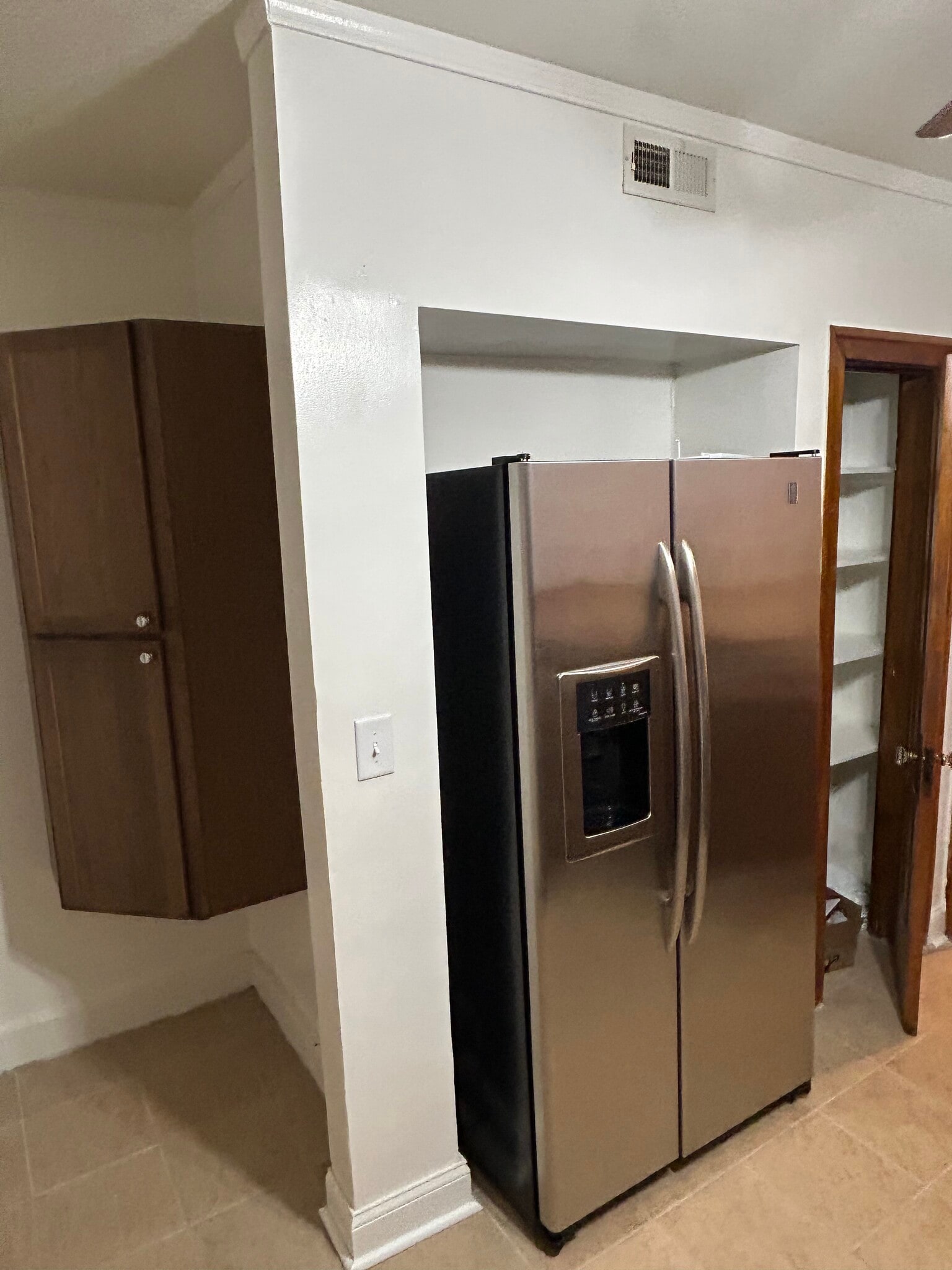 Refrigerator + Pantry - 8128 S Marshfield Ave