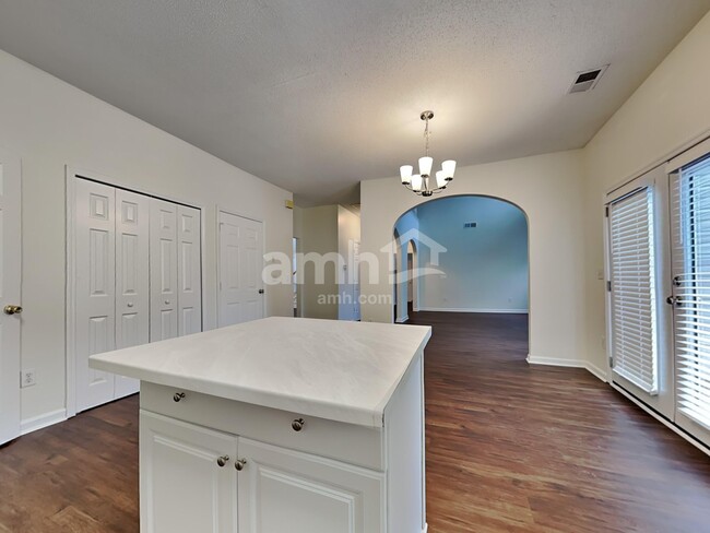 Building Photo - 101 Birkhall Cir