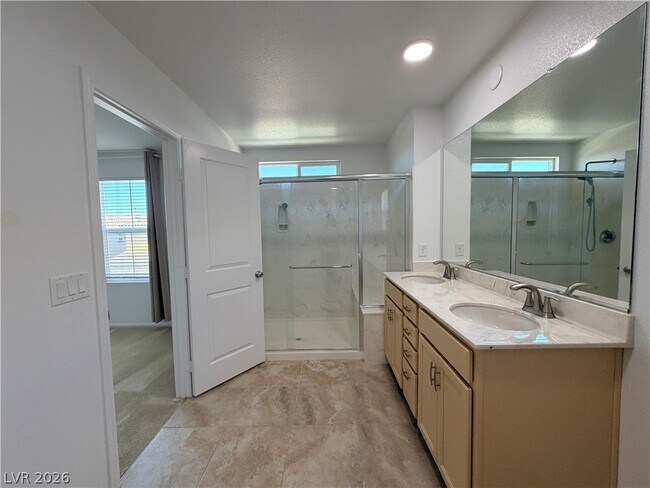 Building Photo - 3160 Florence Falls Walk
