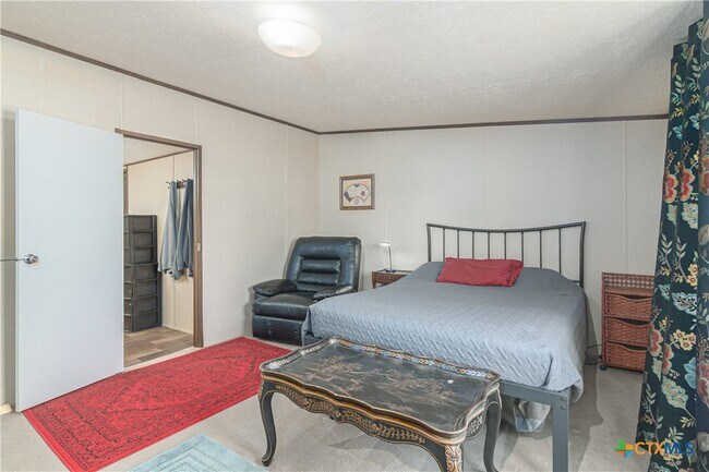 Building Photo - 2105 FM1104