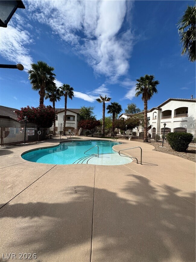 Building Photo - 5655 E Sahara Ave