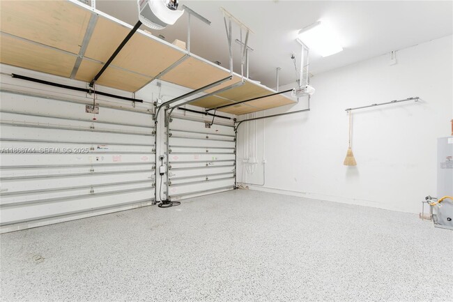 Building Photo - 3916 Island Estates Dr