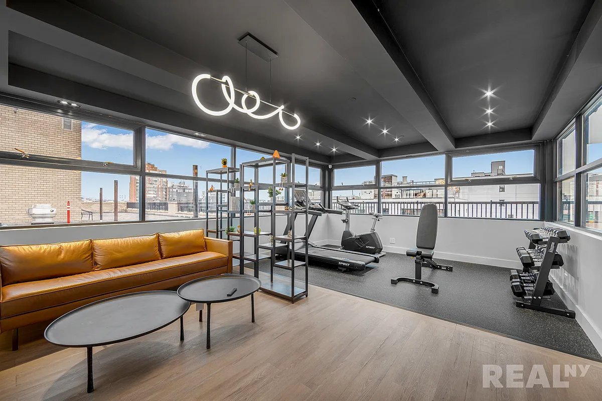 Building Photo - 525 Union Ave