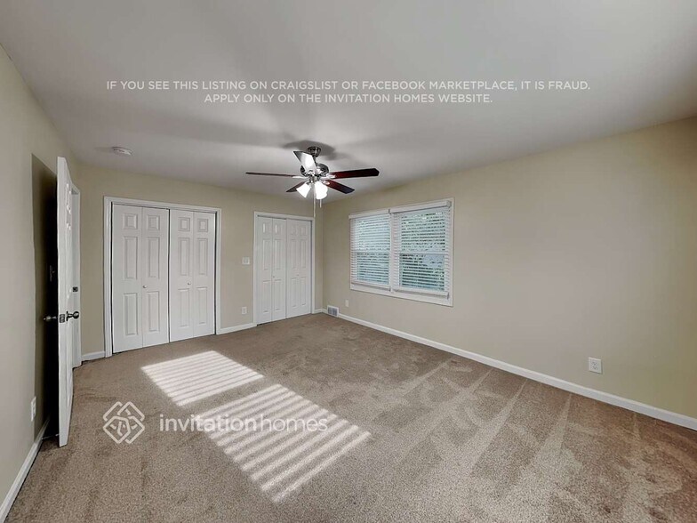 Building Photo - 3332 Bonneville Dr